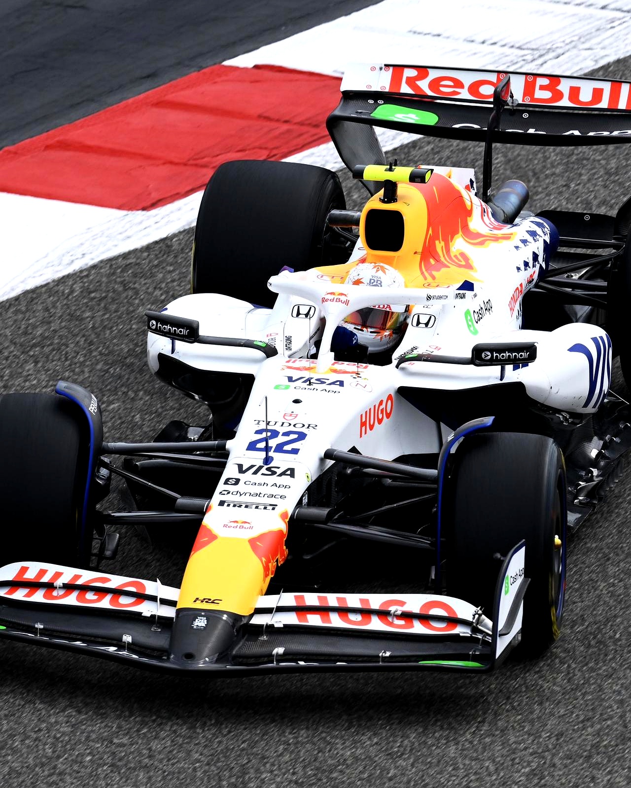 开云体育中国-索伯车队力克雷诺车队，塞恩斯点燃赛场