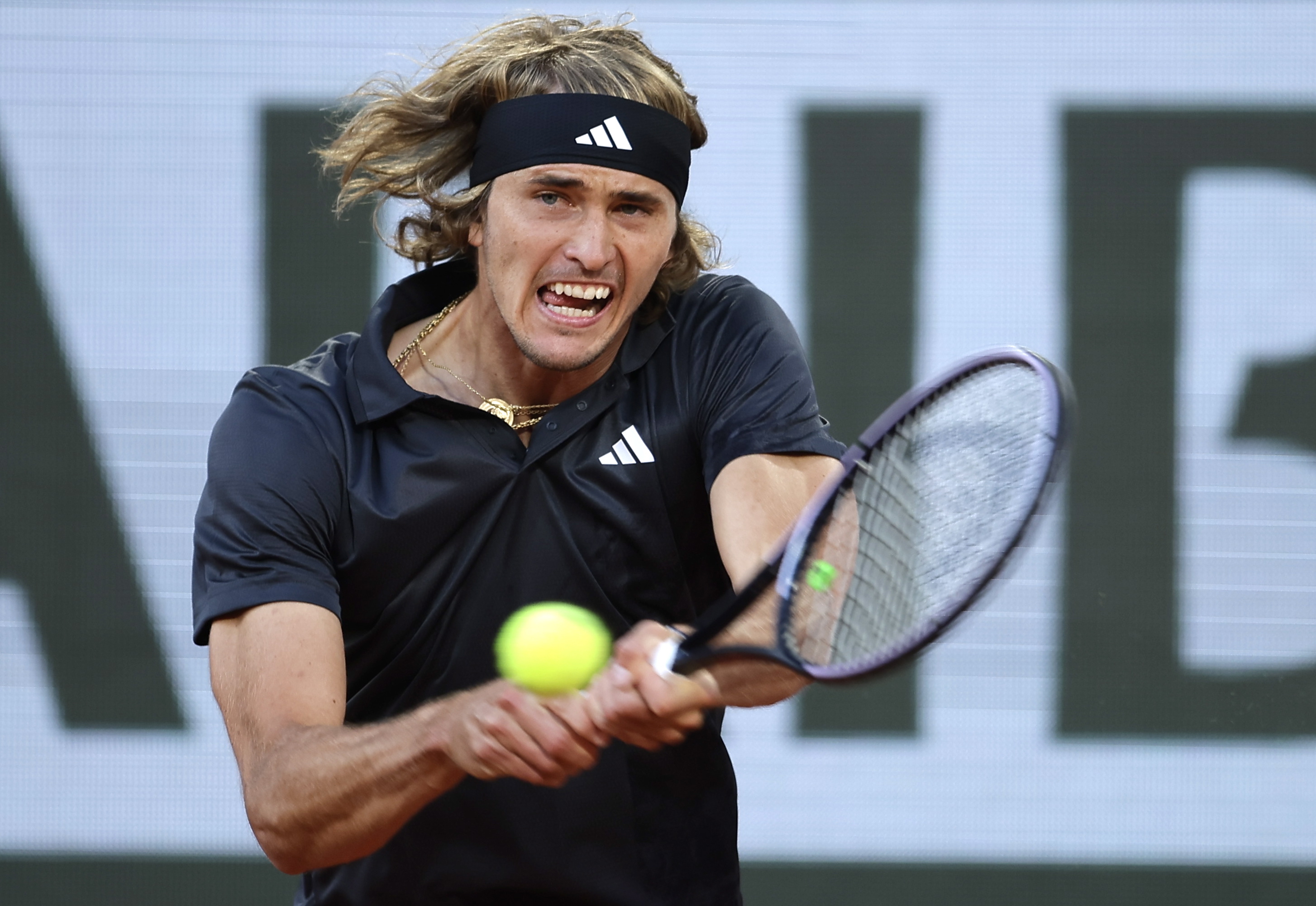 戴维斯杯翻盘温网,兹维列夫高光表现 戴维斯杯翻盘温网,兹维列夫高光表现