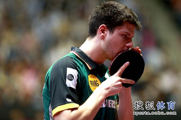 波兰队逆转德国队，奥恰洛夫点燃赛场