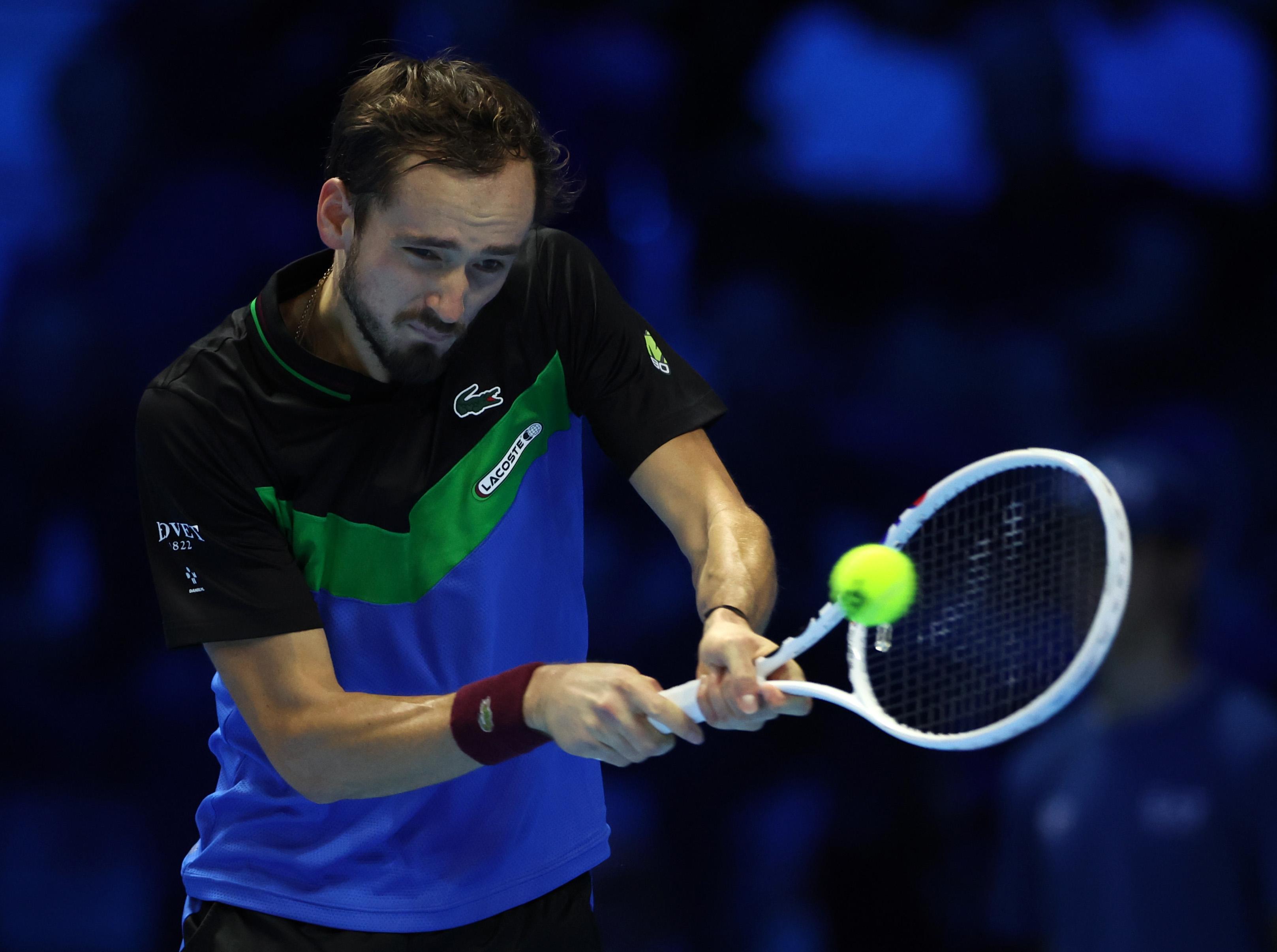 澳网险胜年终总决赛，梅德韦杰夫统治全场