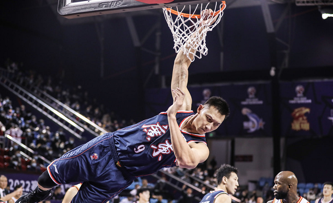 开云体育登录-凯尔特人鏖战猛龙，易建联状态火热