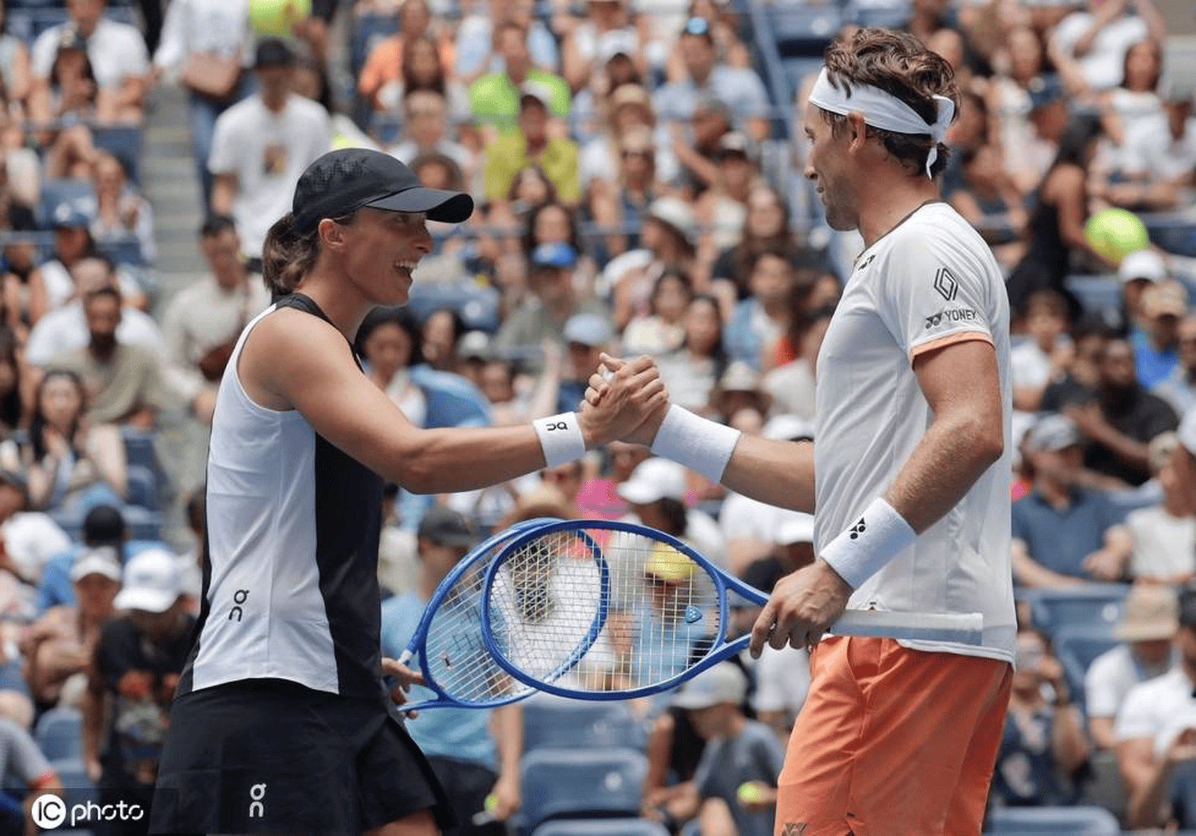 美网逆转戴维斯杯，鲁德高光表现