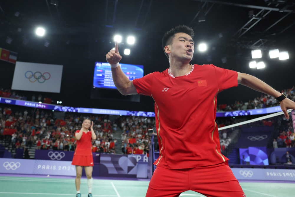 法国队轻取中国队，郑思维高光表现