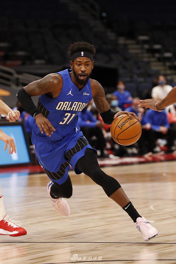 开云下载-猛龙横扫魔术，福克斯关键制胜