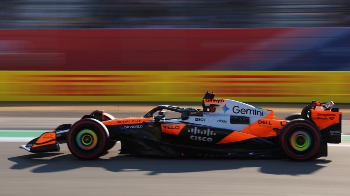 迈凯伦碾压梅赛德斯,皮亚斯特里刷新纪录 迈凯伦碾压梅赛德斯,皮亚斯特里刷新纪录